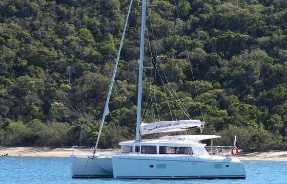 Lagoon 421