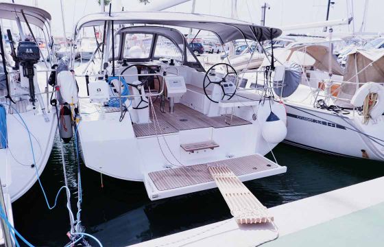 Bavaria C38