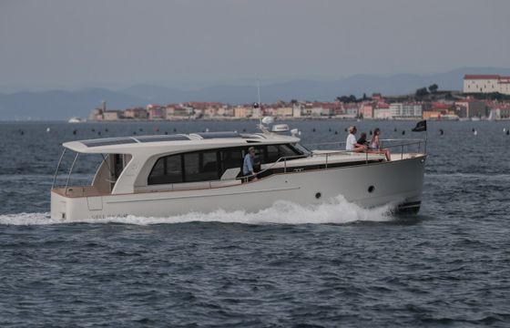 Greenline Yachts Greenline 40