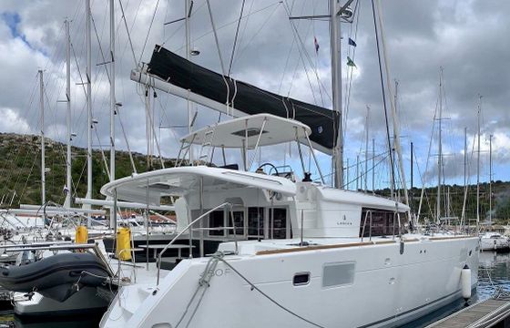 Lagoon 450 F