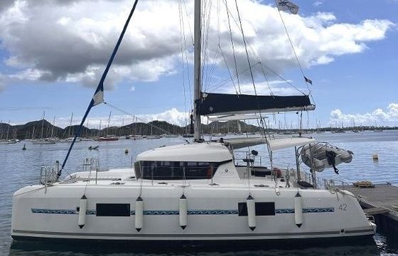 Lagoon 42