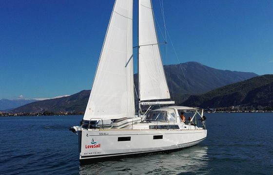 Beneteau Oceanis 38.1