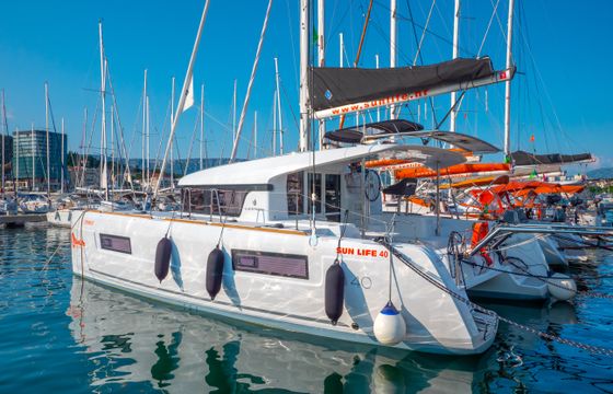 Lagoon 40