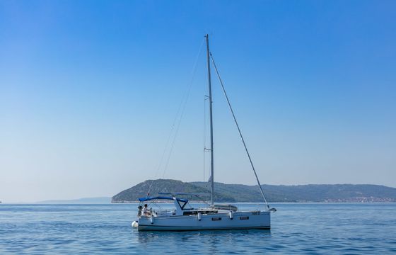 Beneteau Oceanis 38.1