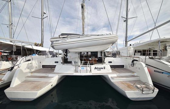 Lagoon 42