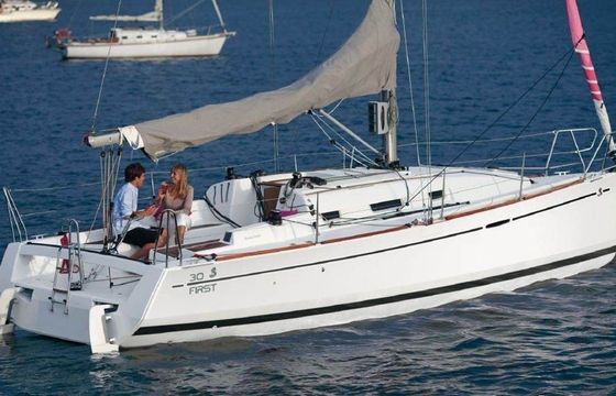 Beneteau First 30
