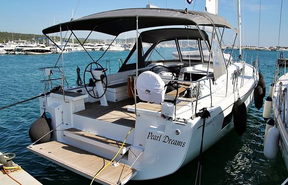 Beneteau Oceanis 51.1