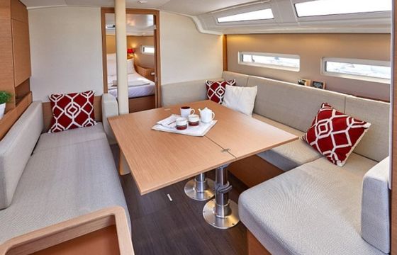 Jeanneau Sun Odyssey 410