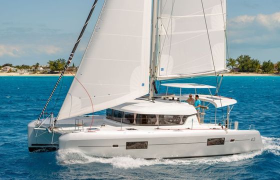 Lagoon 42