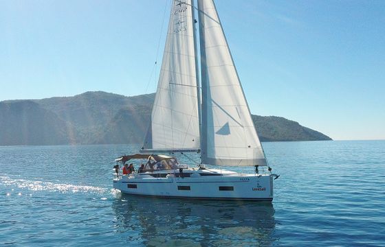 Bavaria C42