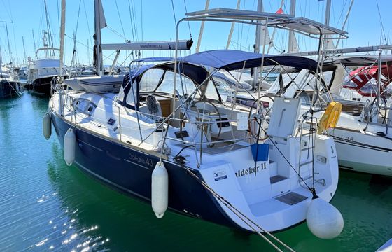 Beneteau Oceanis 43