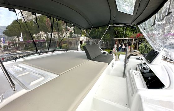 Lagoon 46