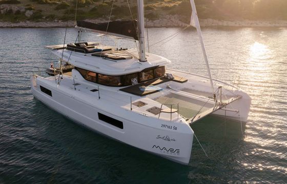 Lagoon 43