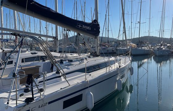 Bavaria C42