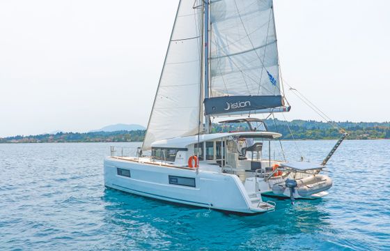 Lagoon 40