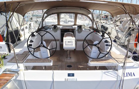 Bavaria C42 (3 Cab.)