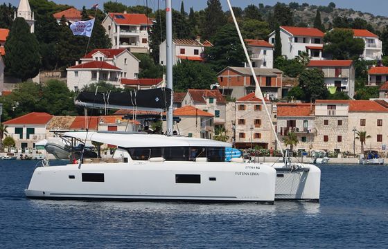 Lagoon 42