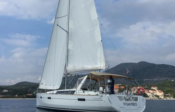 Beneteau Oceanis 45 (4 Cabins)