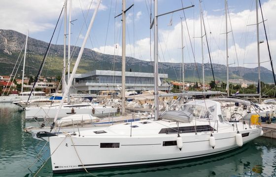 Beneteau Oceanis 41.1