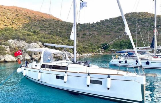 Beneteau Oceanis 38.1