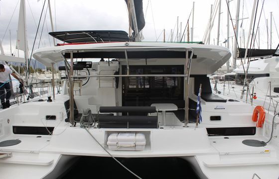Lagoon 42