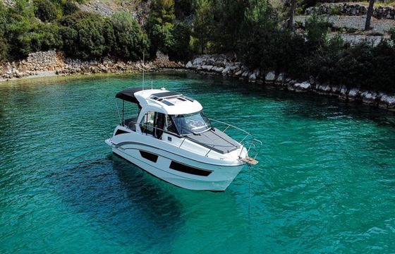 Beneteau Antares 9 OB
