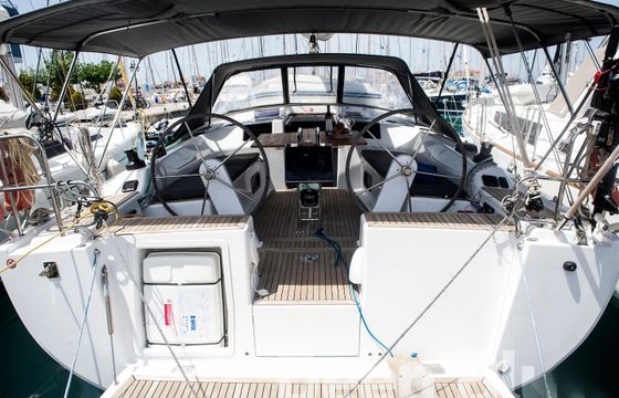 Hanse 415