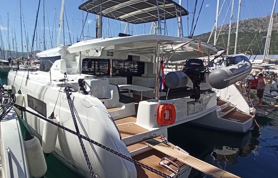 Lagoon 46