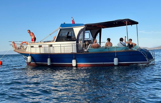 Custom Made Motoryacht