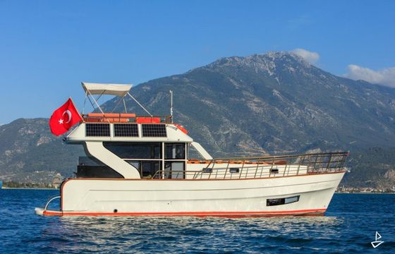 Custom Made Motoryacht