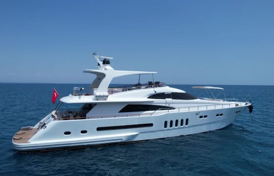 Custom Made Motoryacht