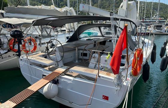 Hanse 410
