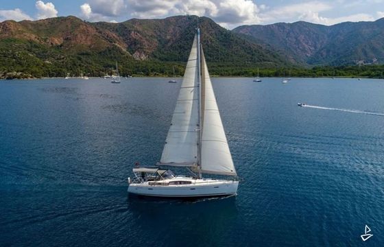 Beneteau Oceanis 40
