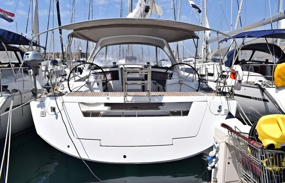 Beneteau Oceanis 48