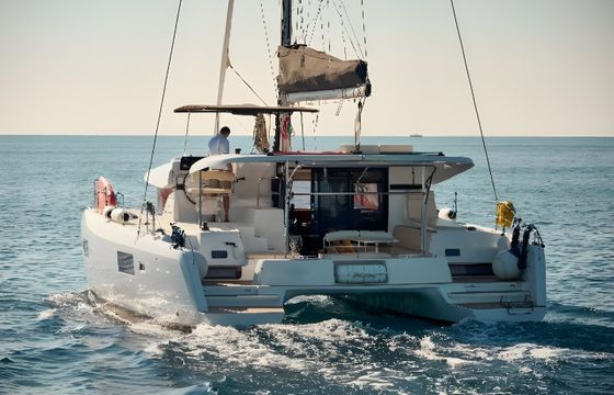 Lagoon 42