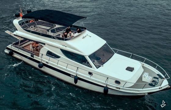 Custom Made Motoryacht