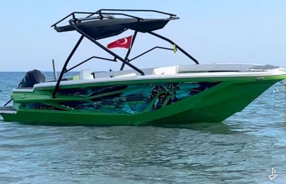 Badilli Motorboat