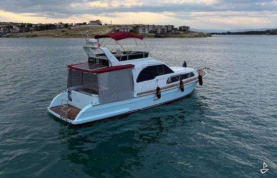 Custom Made Motoryacht