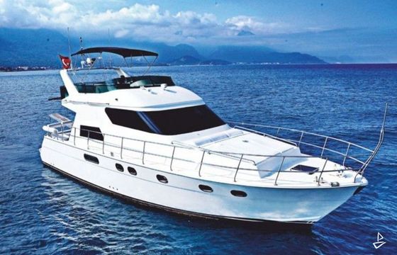 Custom Made Motoryacht