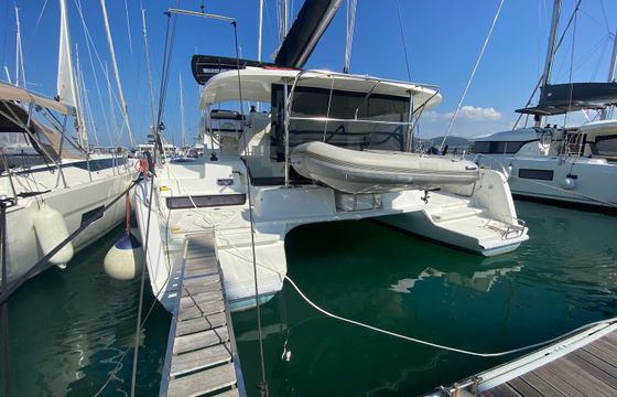 Lagoon 42