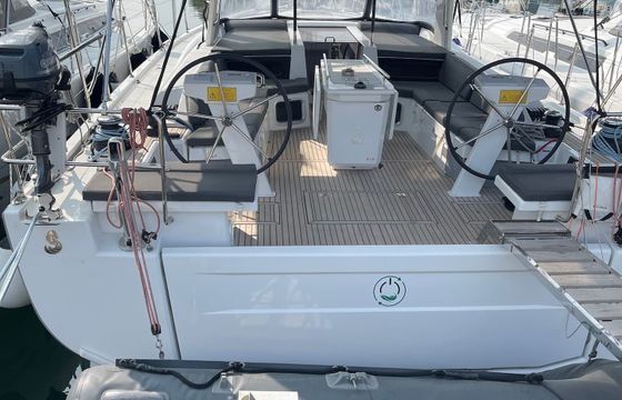 Beneteau Oceanis 51.1
