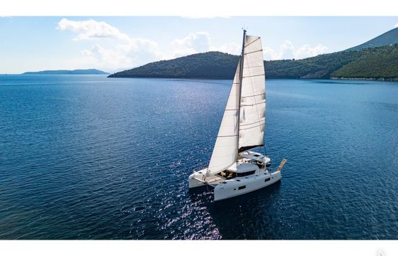 Lagoon 42