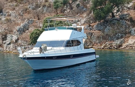 Custom Made Motoryacht