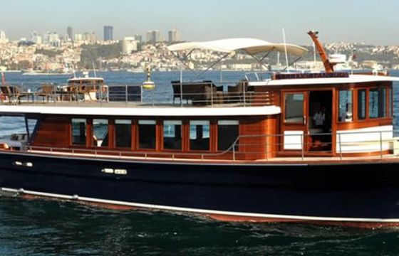 Custom Made Motoryacht
