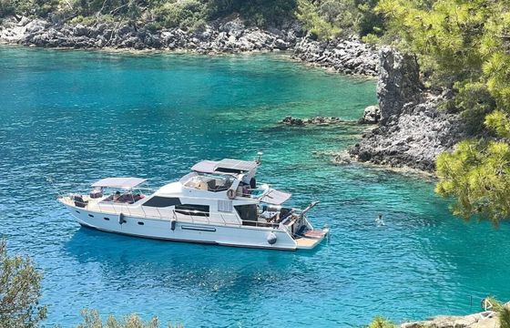 Custom Made Motoryacht