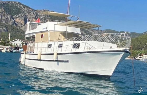 Custom Made Motoryacht