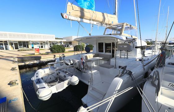 Lagoon 40