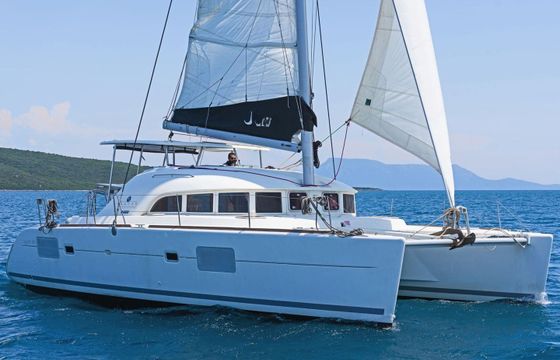 Lagoon 380