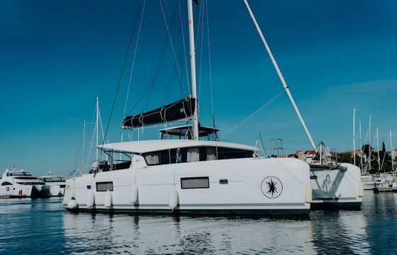 Lagoon 42