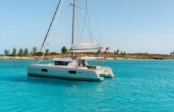 Lagoon 42